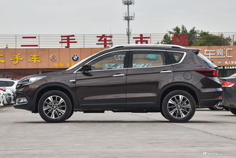 2018款东风风神AX7 1.6T自动豪华型