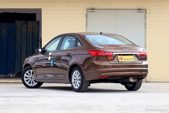 2017款福睿斯幸福版1.5L自动时尚型