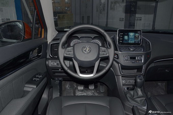 2017款东风风神AX5 1.4T 手动趣享型