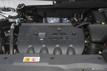 2018款欧蓝德2.0L自动两驱荣耀版5座