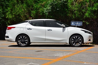 2018款蓝鸟 1.6L自动CVT高能潮音版