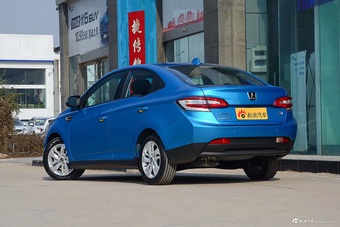 2016款锐3 1.6L CVT尊享型天窗版