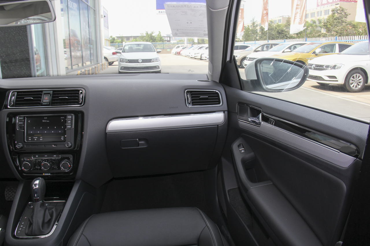 2018款速腾1.4T DSG熠动版280TSI