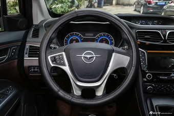 2016款海马V70 2.0L手动适·畅型 6座