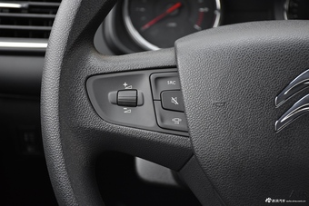 2018款雪铁龙C3-XR 1.6L自动先锋型