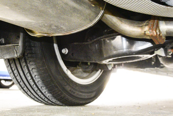 2015款海马M8 1.8T自动舒适型