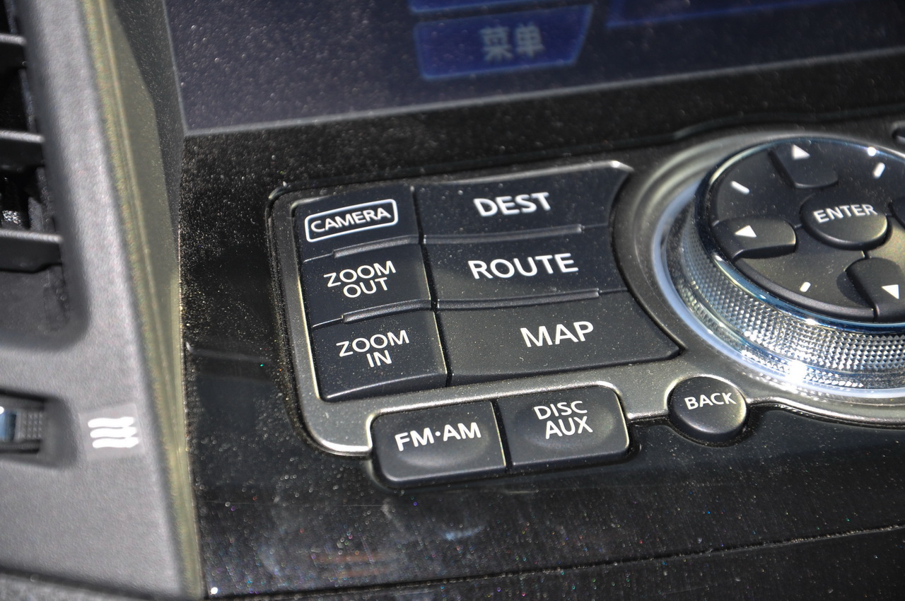 2015款英菲尼迪QX70 3.7L绝影版