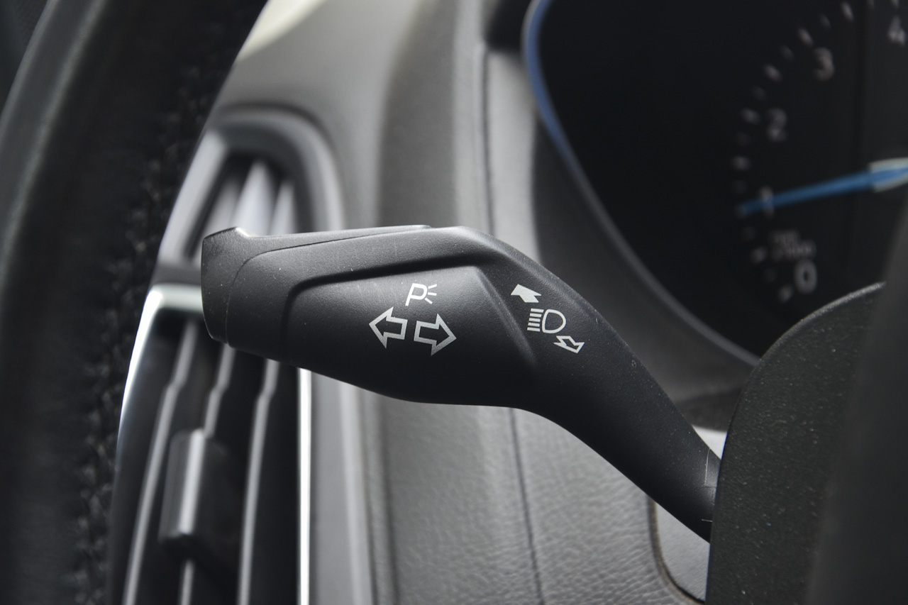 2017款福克斯两厢1.0T手动超能风尚型智行版EcoBoost 125