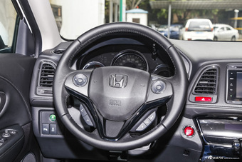 2015款缤智1.8L CVT四驱旗舰型 塔夫绸白