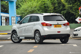 2013款劲炫ASX 2.0L自动四驱尊贵版