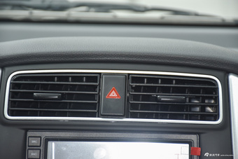 2015款利亚纳A6 1.4L手动两厢理想型