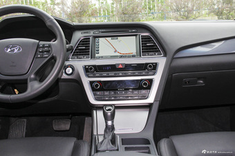 索纳塔九 2015款 2.4L TOP旗舰型