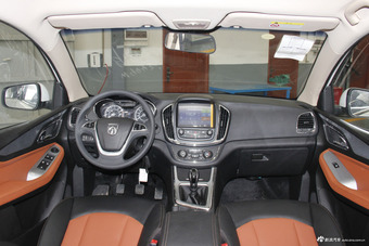 2016款宝骏560 1.5T手动精英型图片