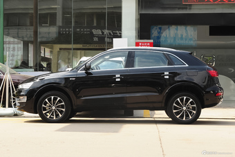 2016款众泰SR7 1.5T自动魔方之心版