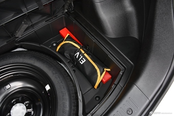 2017款哈弗H1红标1.5L AMT豪华型