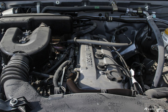 2011款D22皮卡 2.4L手动汽油两驱标准型