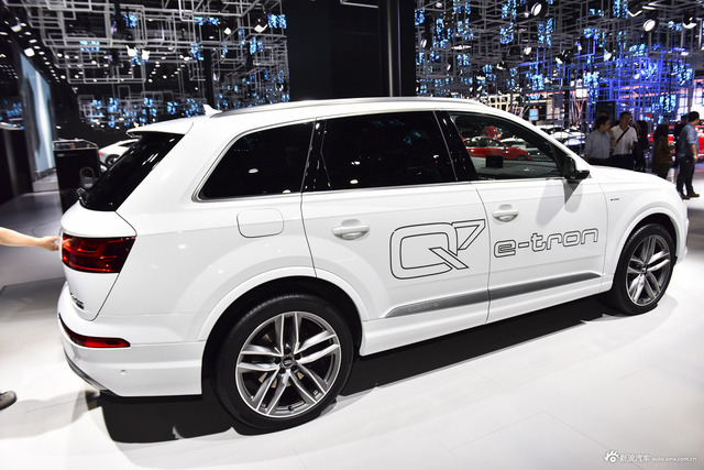 Q7 e-tron