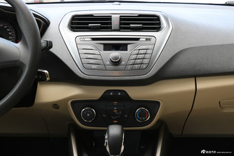 2017款福睿斯改款1.5L自动舒适型