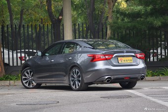 2016款西玛 2.5L自动XV至尊版 钨钢灰