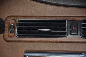 2016款骐铃T5 2.8T手动两驱舒适型加长轴距JE493ZLQ4CB