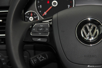 2017款途锐3.0T自动行政版 