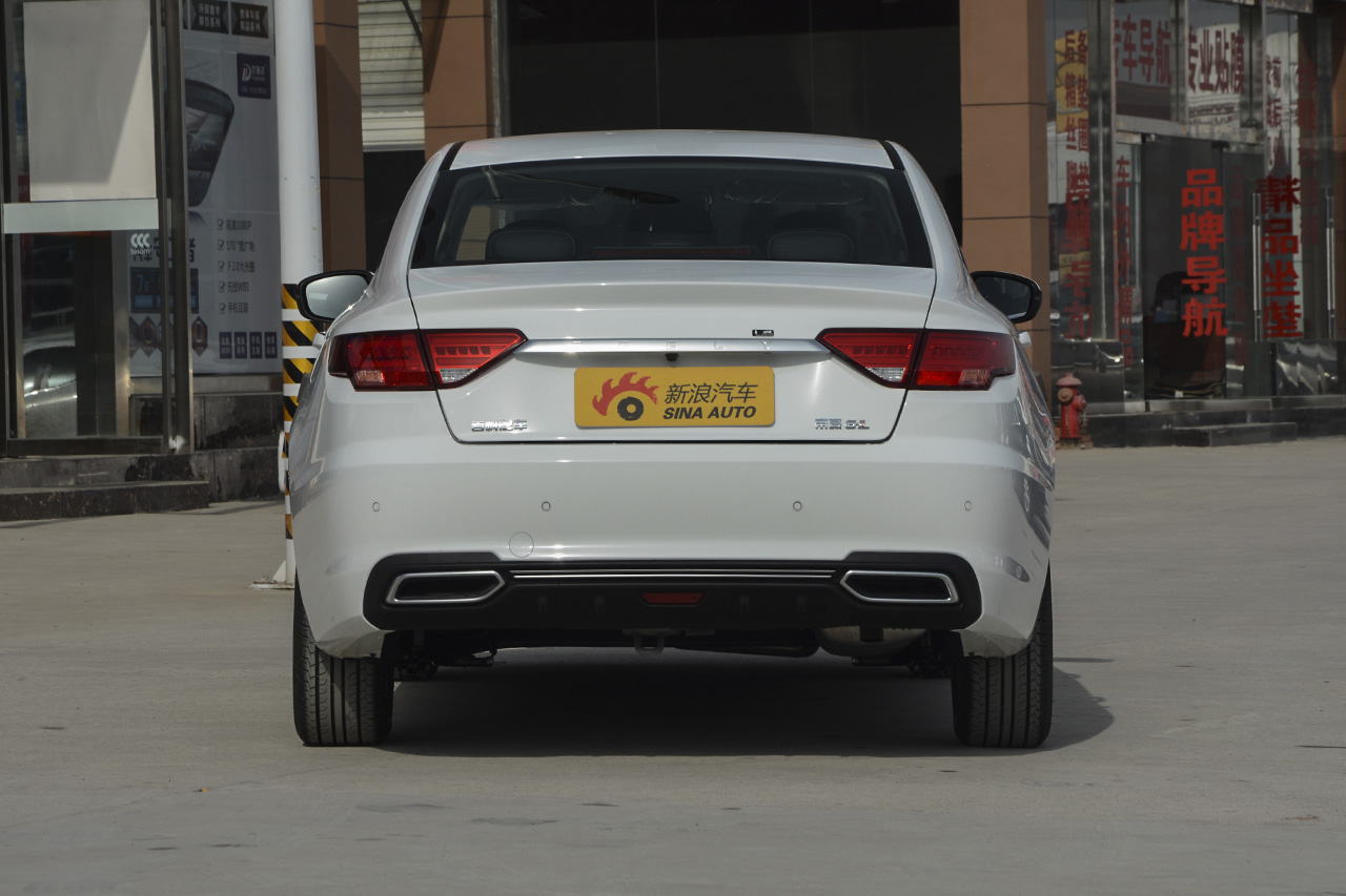 2018款吉利帝豪GL 1.8L手动精英智联型