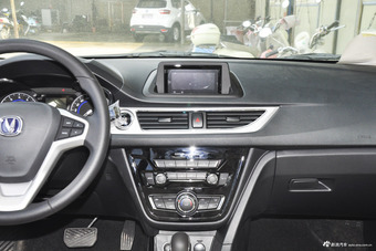 2016款悦翔V7 1.6L自动乐享型国V