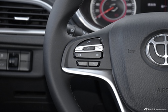 2017款中华H3 1.5L自动豪华型