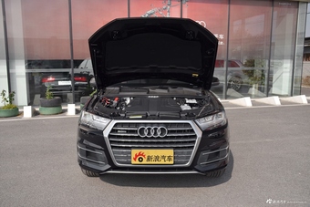 2018款奥迪Q7 2.0T自动40TFSI舒适型