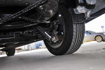 2016款风行S500 1.5L手动舒适型  皓月灰