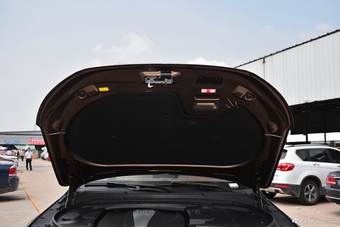 2017款众泰T700 1.8T自动尊享型