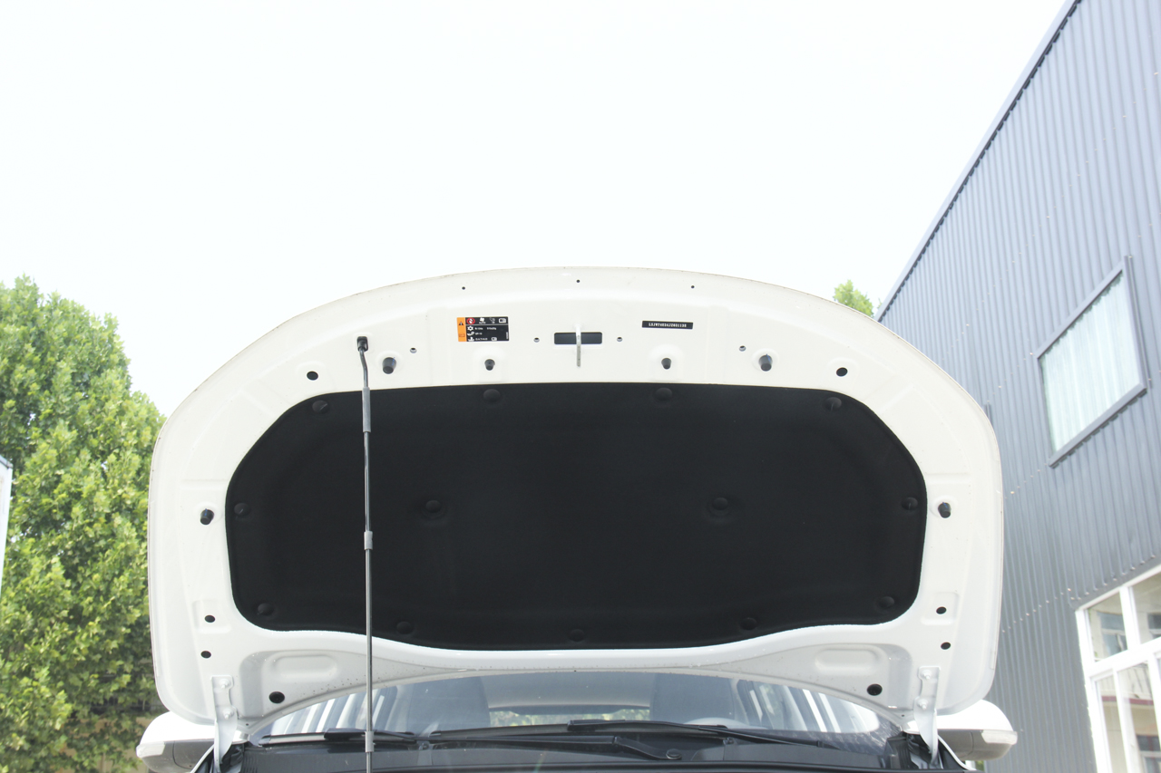 2018款荣威RX3 1.6L手动精英版