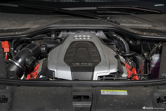 2016款奥迪A8L 3.0T自动45TFSI quattro舒适型