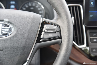 2017款森雅R7 1.6L 自动尊贵型