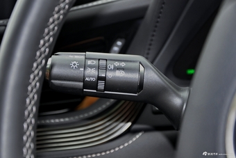 2018款雷克萨斯LS 3.5L自动500h F-SPORT 