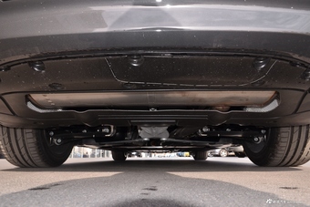 2018款宝马7系740Li 3.0T自动尊享型M运动套装xDrive黑焰版