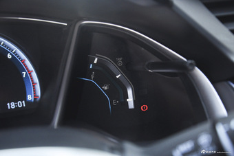 2016款思域1.5T自动220TURBO尊耀版