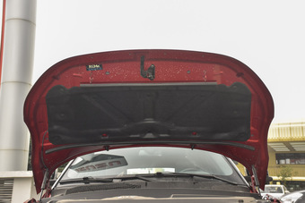 2015款陆风X7 2.0T自动全景尊贵版