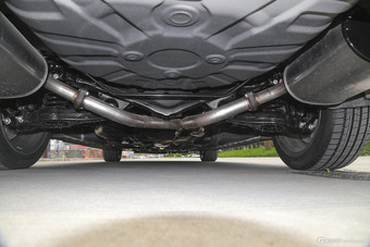 2016款众泰Z700 1.8T自动DCT尊贵型