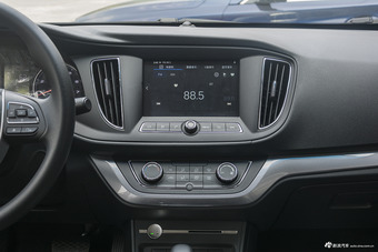 2018款荣威360 PLUS 1.5L自动豪华版 