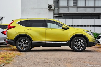2017款CR-V 1.5T 240TURBO自动四驱尊贵版