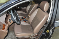 2014款众泰Z300 1.5L手动豪华型