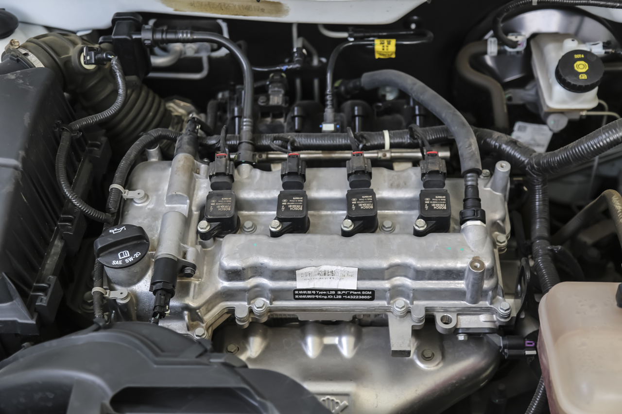 2015款赛欧3 1.5L手动理想版（天窗）