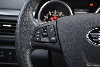 2016款奔腾B50 1.6L自动豪华型