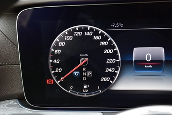 2018款奔驰CLS级2.0T自动300 豪华型