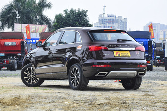 2016款众泰SR7 1.5T手动魔方之心版