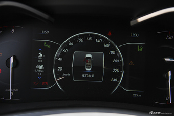 2018款北汽绅宝D50 1.5L手动尊贵智驾版