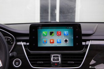 2017款宝骏560 1.5T DCT尊享型