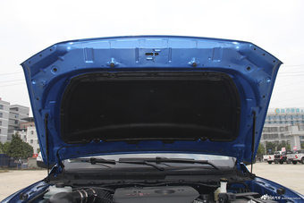 2018款领主2.5T手动柴油大双两驱豪华型 