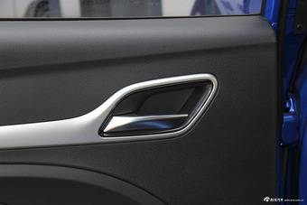 2017款名爵ZS 1.5L手动豪华版